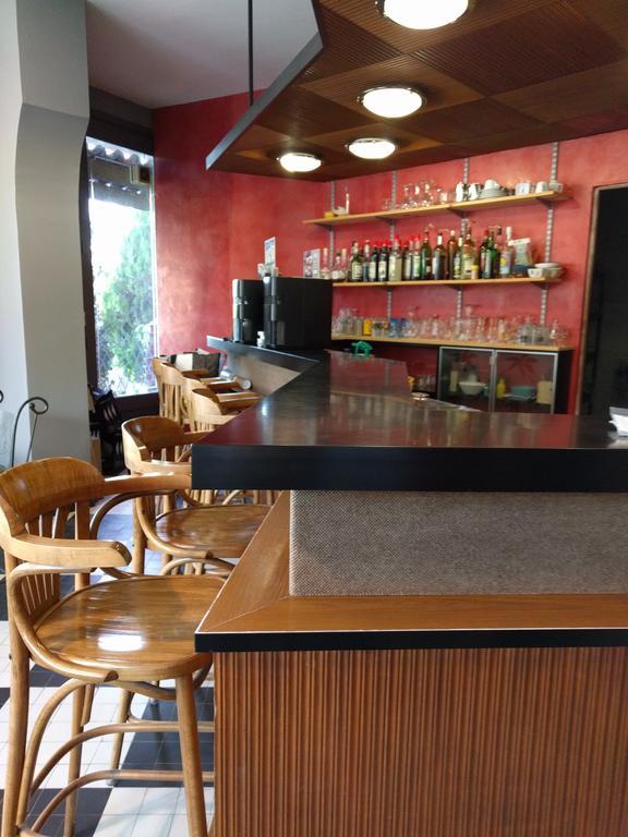 Logis La Cremaillere Ξενοδοχείο Μοντελιμάρ Εξωτερικό φωτογραφία